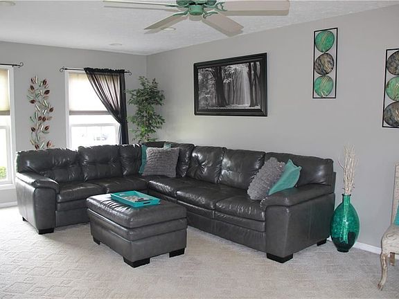 2nd image of 18 Scarlet Pine Cir