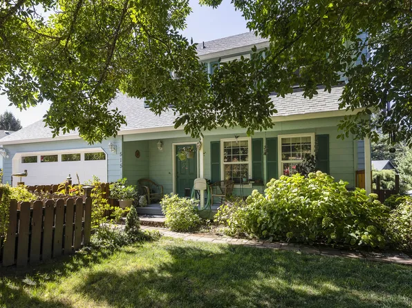 515 SE Palmer Ln, Dayton, OR 97114