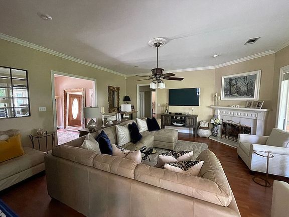 5th image of 1227 Clearwater Dr