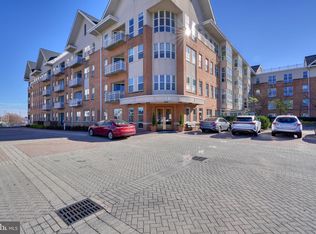 23 Pierside Dr Unit 201, Baltimore, MD 21230