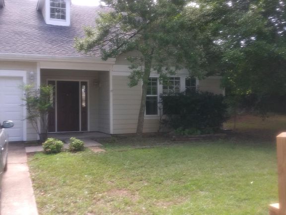 2nd image of 1304 Township Dr