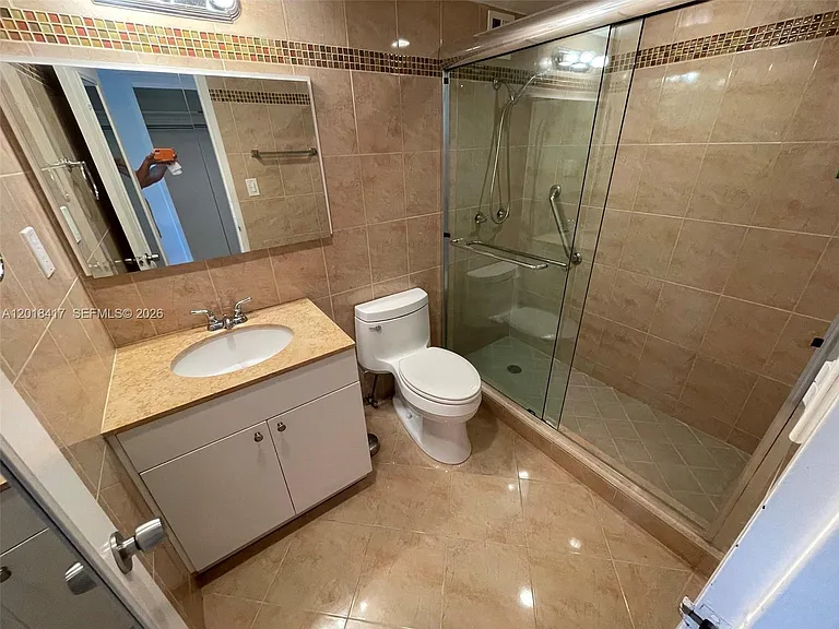 4747 Collins Ave #1102 — Photo 7