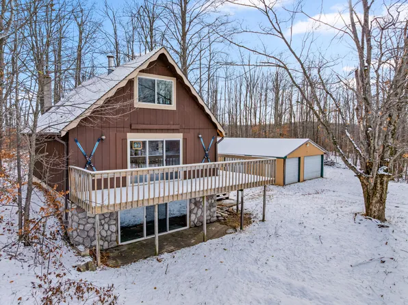 2881 Deer Trl, Gaylord, MI 49735