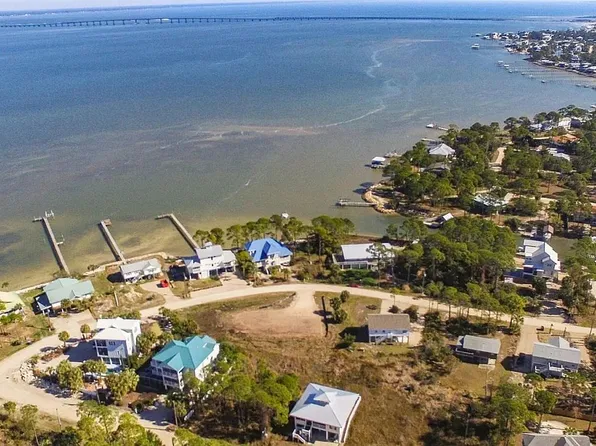 400 E Sawyer St, St. George Island, FL 32328