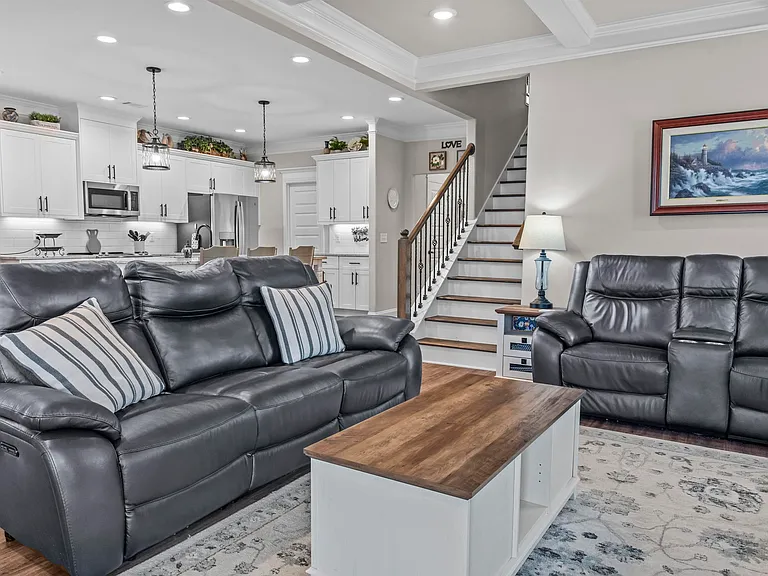 1540 Carriage Ridge Dr — Photo 23
