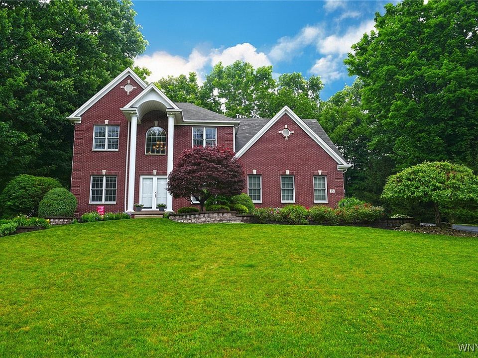 1st image of 15 Soldier Wood Cir