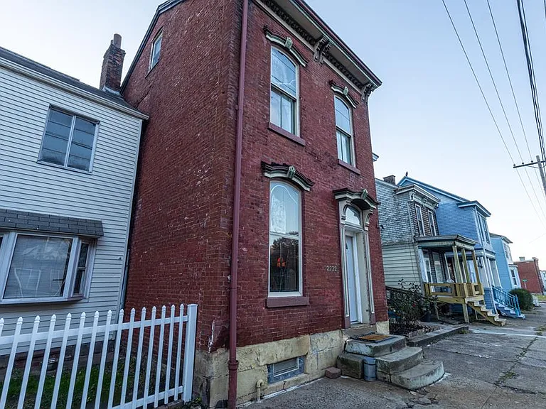 2232 Eoff St — Photo 1