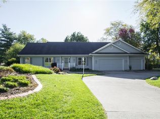 1716 S 42nd St, West Des Moines, IA 50265