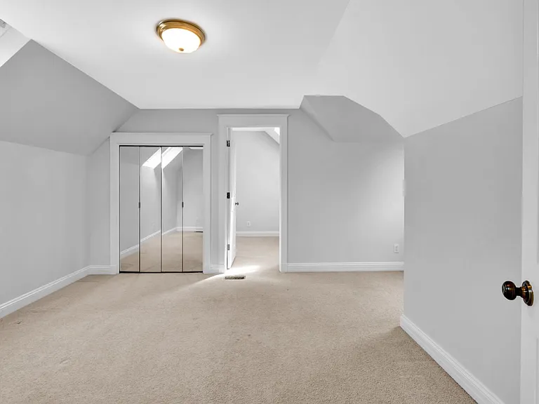 1036 S Race St — Photo 13