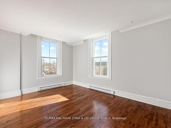 5th image of 19 Isabella St #4