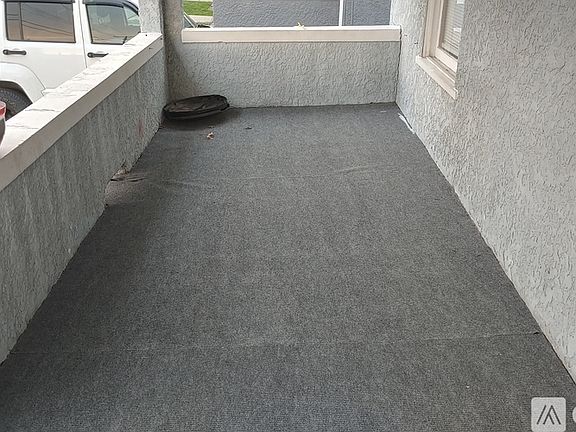 5th image of 400 Odell Ave