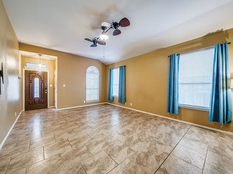 116 Pilot Point — Photo 4