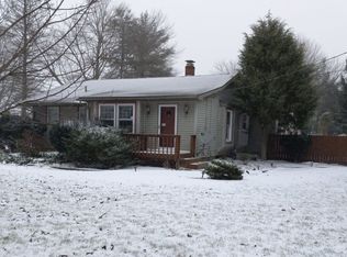 5242 Hoagland Blackstub Rd, Cortland, OH 44410