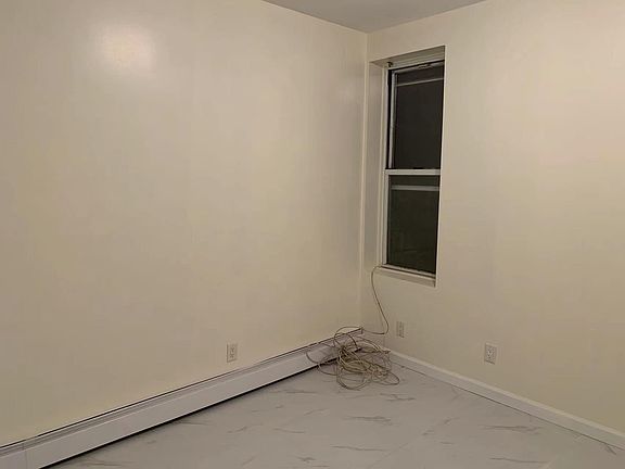 4th image of 205 Avenue Z #1