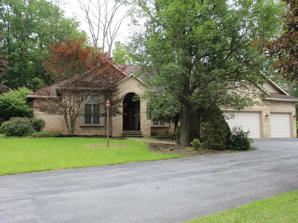 2706 Carribean Rd, Du Bois, PA 15801