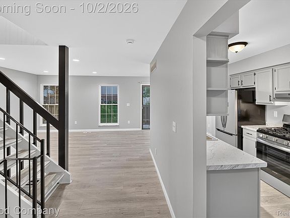 4th image of 861 Langdon Ct