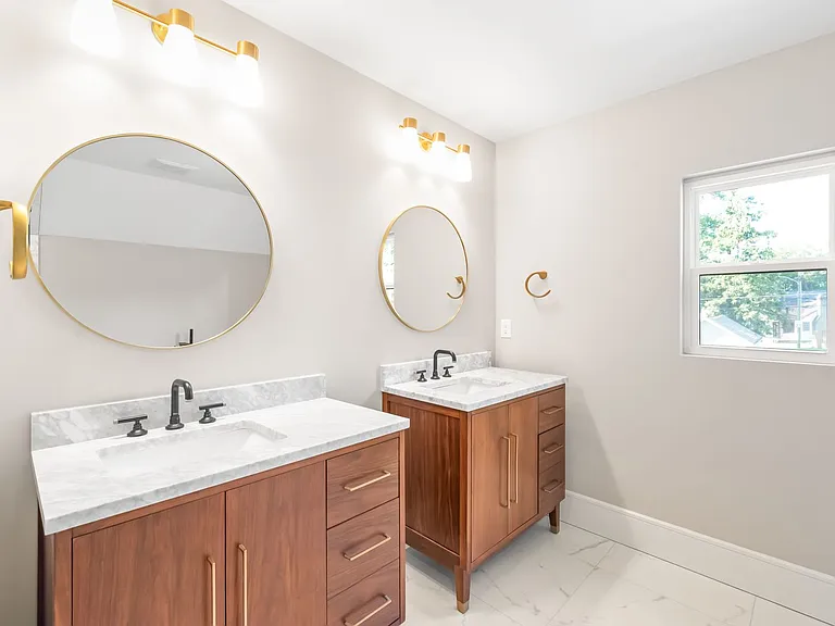 3905 Plainview Rd — Photo 36