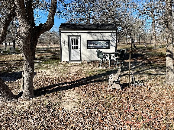 3rd image of 2124 Polly Ln #A