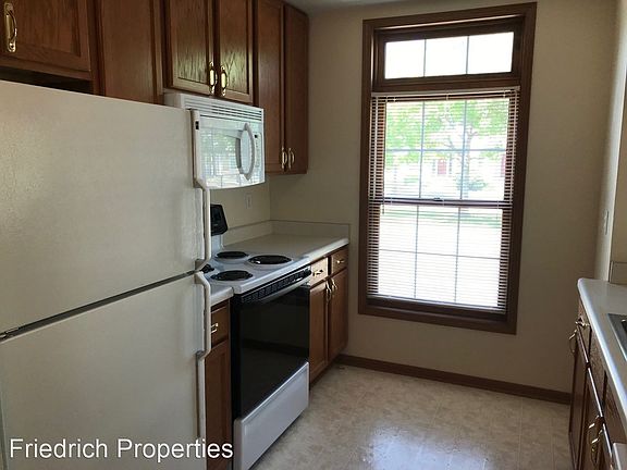3rd image of 2604 Stange Rd Unit 2
