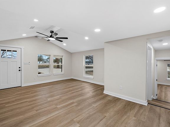 5th image of 3500 S 4th St