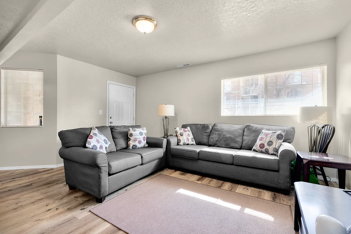 Building Photo - 1245 N Riverside Ave #38