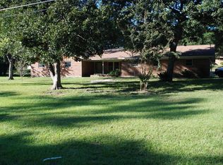 960 Fish Hatchery Rd, Huntsville, TX 77320