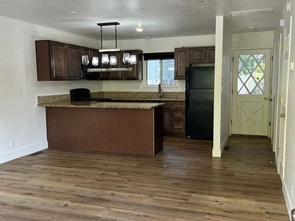 3rd image of 737 San Jose Ave #2