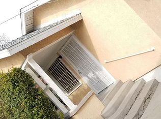 1942 N Marengo Ave, Pasadena, CA 91103