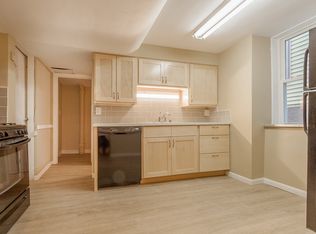 419 Washburn Pl #419, Madison, WI 53703