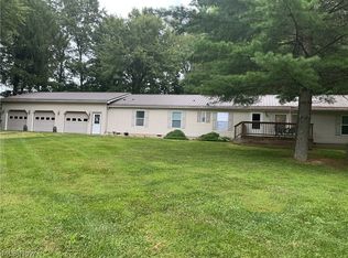 1290 Asbury Chapel Rd, Hopewell, OH 43746