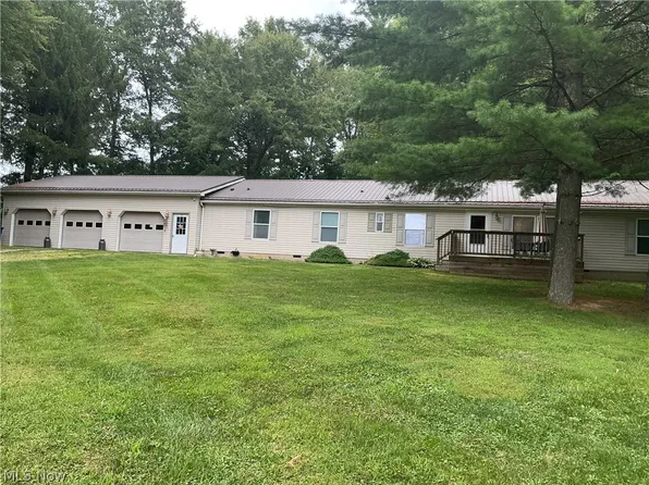 1290 Asbury Chapel Rd, Hopewell, OH 43746