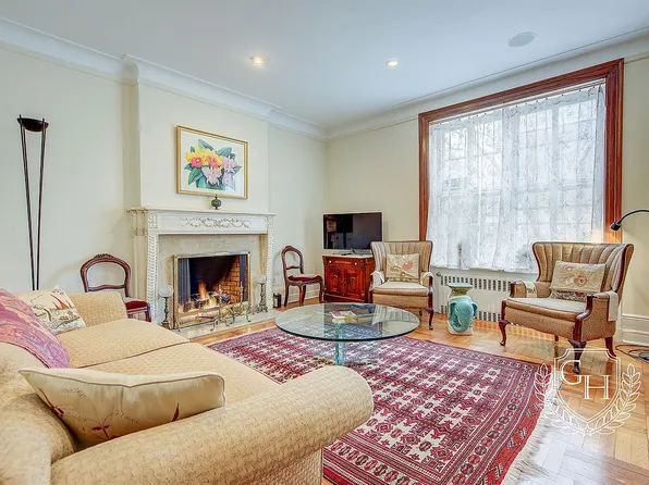 3421 80th St APT 31, Flushing, NY 11372