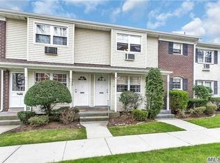2809 Wilshire Ln, Oakdale, NY 11769