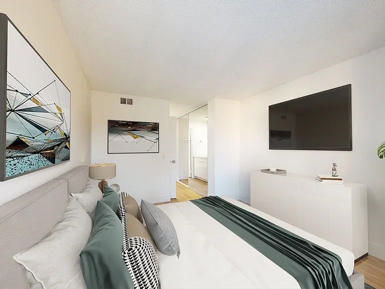 Sonterra Condominiums — Photo 5