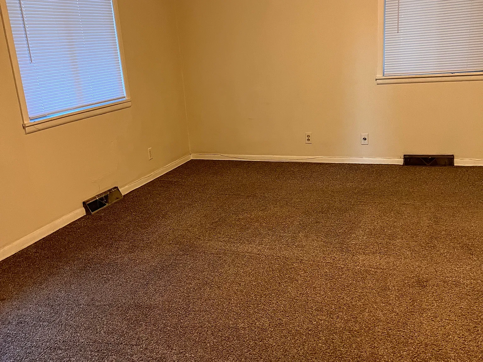 2 bed, 888 sqft, $850 — Photo 4