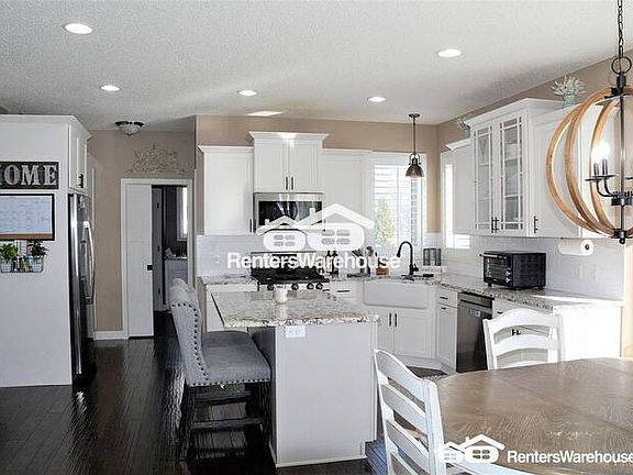 3rd image of 8868 Whispering Oaks Trl
