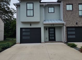 725 Hornbuckle Rd #C4, Clarksville, TN 37043