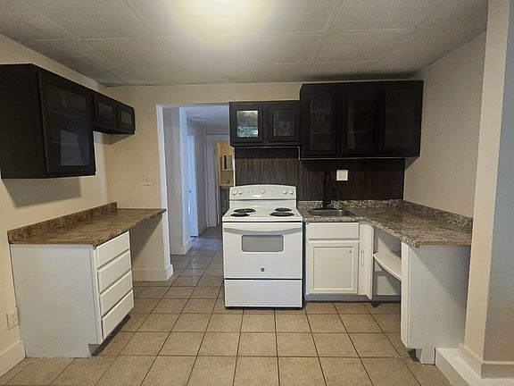 4th image of 81 Main St #2