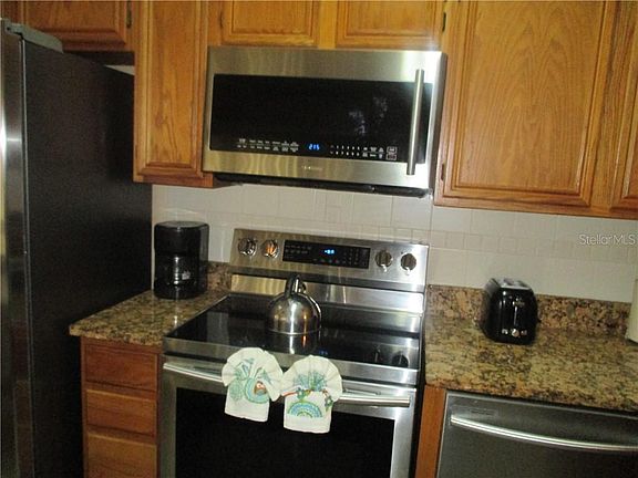 4th image of 6574 Meritmoor Cir