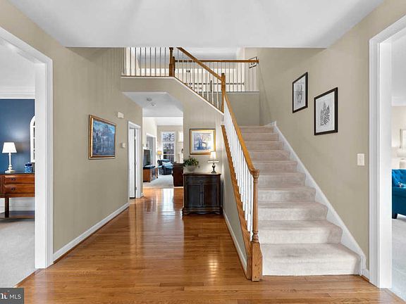 5th image of 4330 Lake Forest Ct