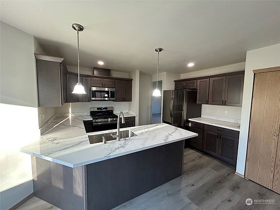 3rd image of 12814 118th Avenue Ct E