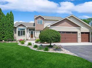 12392 Red Oak Ct, Rogers, MN 55374