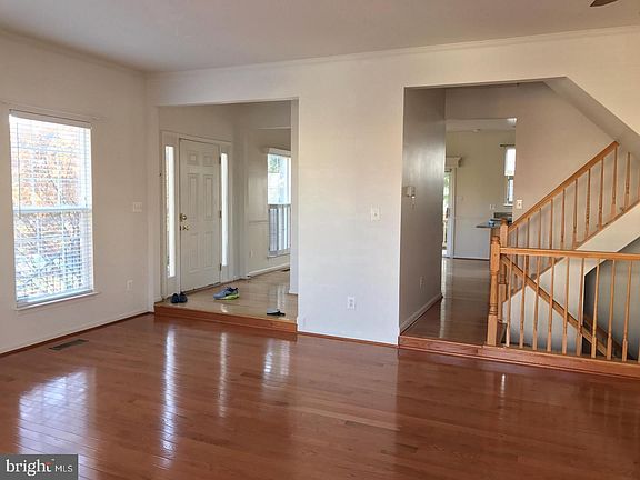2nd image of 6629 Hunter Creek Ln