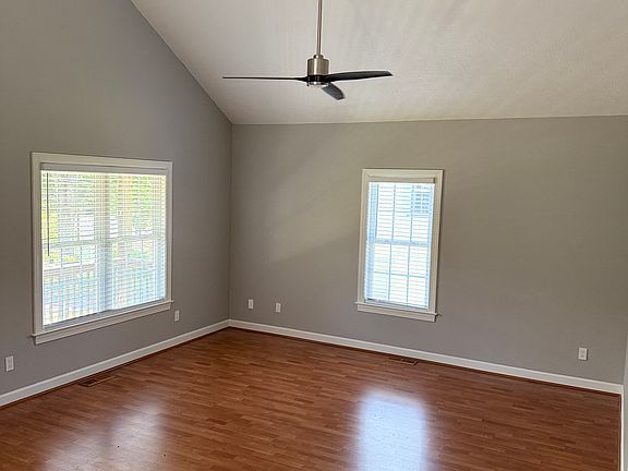 5th image of 1140 Lindsay St