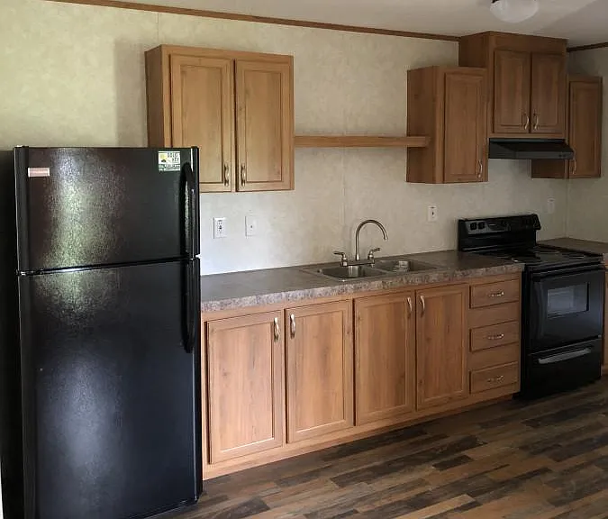213 SE Shady Oaks Loop — Photo 1