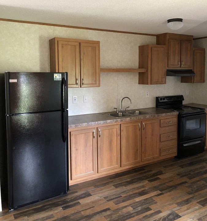 1st image of 213 SE Shady Oaks Loop
