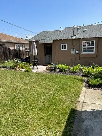 8113 Stewart Ave — Photo 3