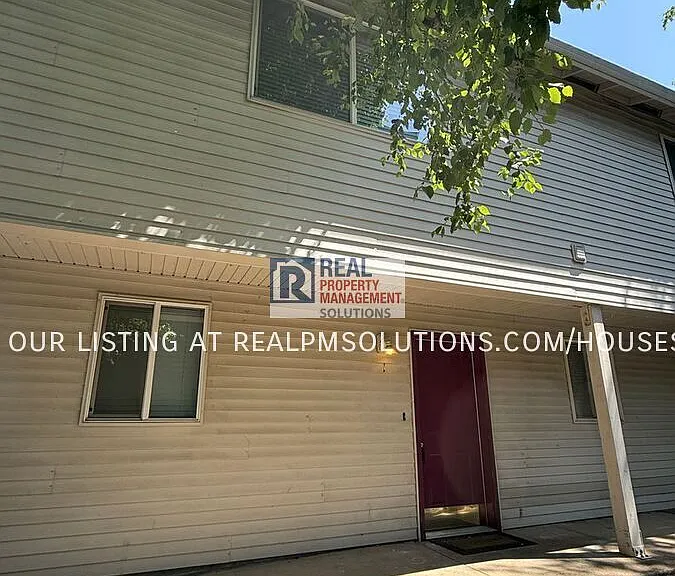 8514 N Syracuse St #1 — Photo 1