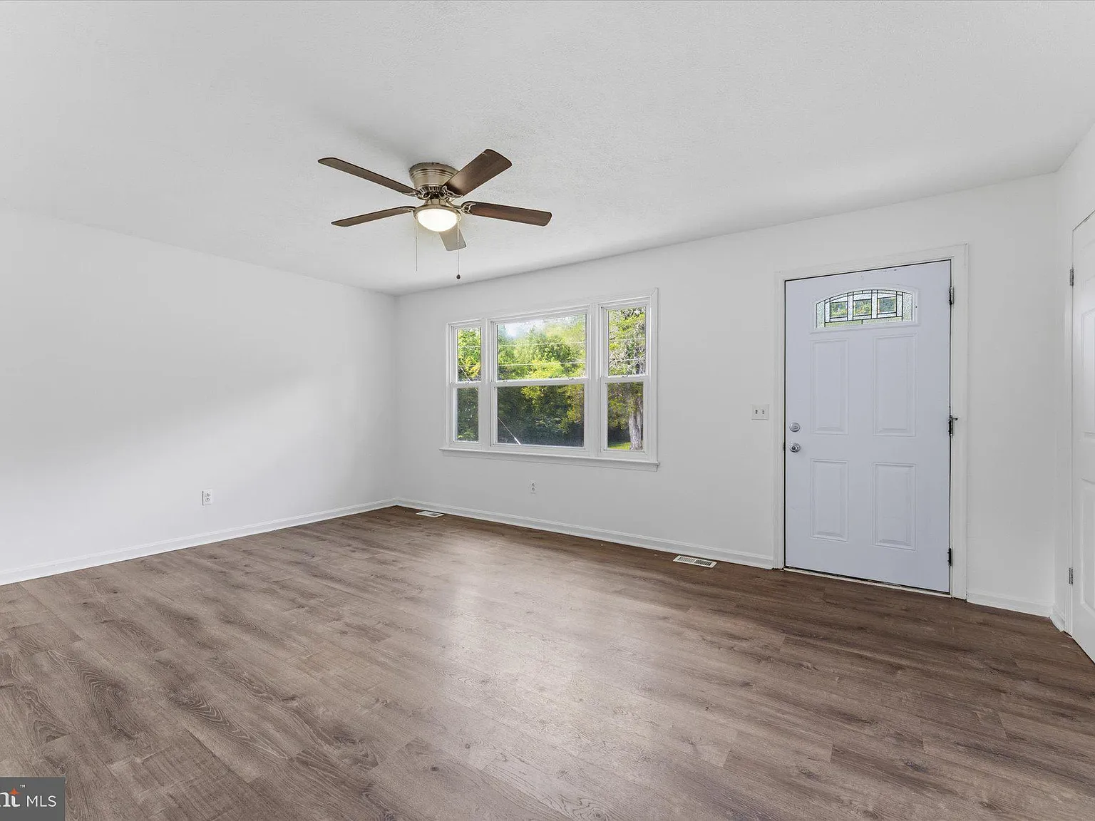 3 bed, 1196 sqft, $2,750 — Photo 4