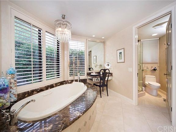 2nd image of 4700 Park Encino Ln Unit 128